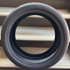 19インチのCONTINENTALサマータイヤの画像