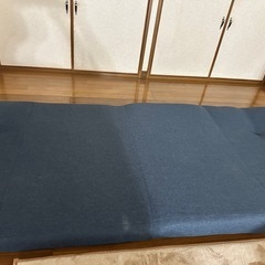 ソファーベッド 引き取り決定の画像