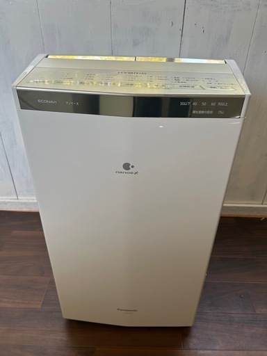 Panasonic製のF-YHRX200除湿機