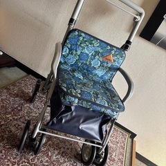 シニアカートSANSUI花柄座れるカート折りたたみ可能ブレーキ付き　の画像