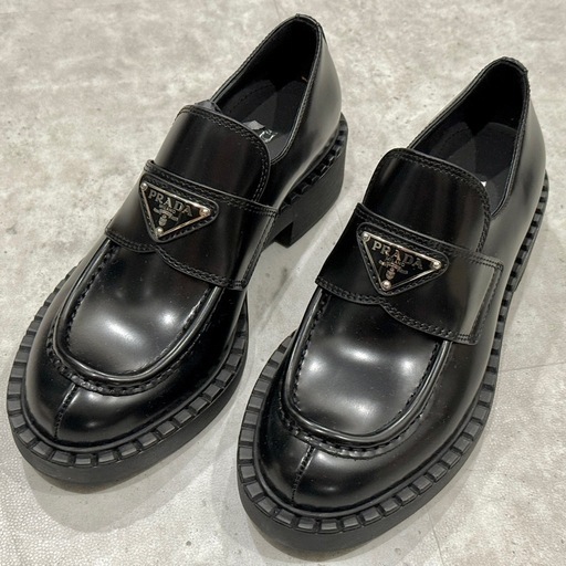 ブラックレザー ローファー