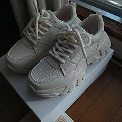 ≪新品≫厚底スニーカーの画像