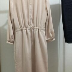 🟣ユナイテッドアローズ　UNITED ARROWS 　春　桜色　薄ピンク　ワンピースの画像