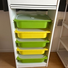 IKEA トロファスト（おまけ付き）の画像