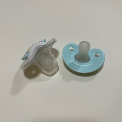 3/30まで　Pigeon おしゃぶり　sサイズ　0-3ヶ月用の画像