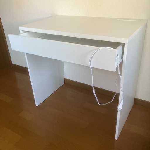 ★デスク（引出し・電源付）「美品」