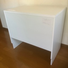 ★デスク（引出し・電源付）「美品」の画像
