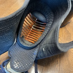 剣道　面と胴着の画像