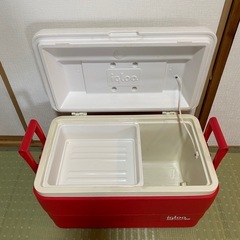 クーラーボックスの画像