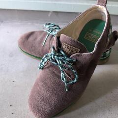 adidasとRANSONコラボブーツの画像