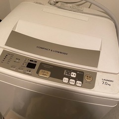 洗濯機、ソファー、冷蔵庫、電子レンジ、炊飯器
