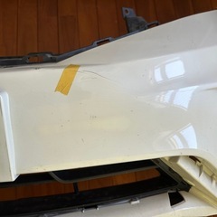E12改E12も可ノートニスモ 前期フロントバンパー　アッパーパネルの画像