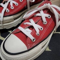 CONVERSEスニーカー　赤　未使用に近い美品の画像
