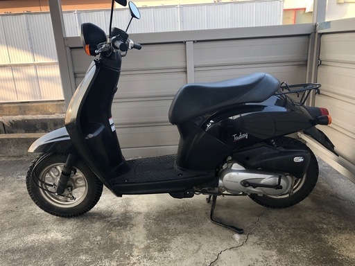 ホンダ　トゥデイAF61 原付　　ほぼ新品タイヤ、ヘルメット付き