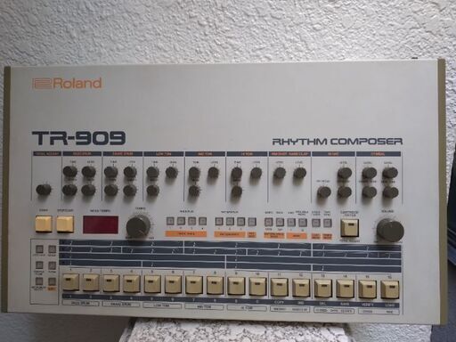 Roland   tr909   後期型　本物