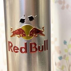 RedBull 缶の画像
