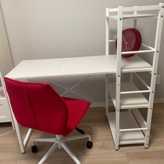 【受け渡し予定者決定】ラック付きデスク　チェア　時計　セットの画像