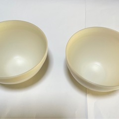 🍚　未使用　クリーム色のボウル2個セット　丈夫です　🍚の画像