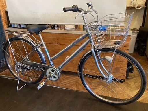 【後輪タイヤ・変速ワイヤー新品！】 LEDオートライト　6段変速　26インチ自転車　シルバー