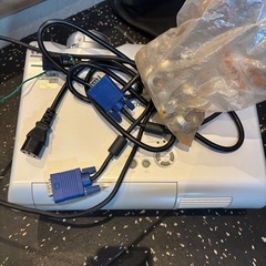 早い者勝ち❗️HITACHI プロジェクタースクリーン付きの画像