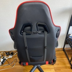 ゲーミングチェアの画像