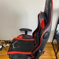 ゲーミングチェアの画像