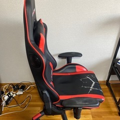 ゲーミングチェアの画像