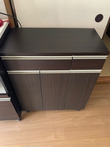 収納棚(室内用ゴミ箱)
