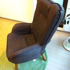 一人ソファー　焦げ茶色　一人暮らしに最適の画像