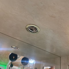 ガラス　飾り棚の画像