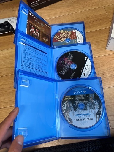 PS5本体＋モンハンワイルズコントローラー等