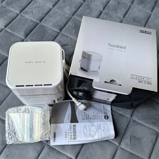 新品　フェイススチーマー