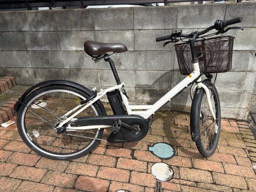 ブリヂストン アシスタ　ユニ 24インチ ホワイト【3/29引取限定】