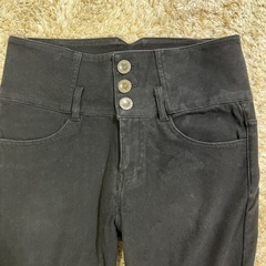 レディースパンツの画像