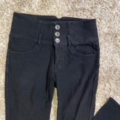 レディースパンツの画像