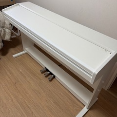 電子ピアノ
