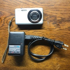 CASIO EXILIM EX-Z800
