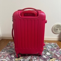 キャリーケースの画像