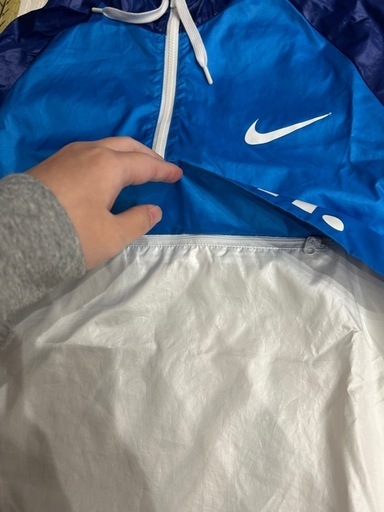 NIKE ウィンドブレーカー