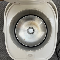 炊飯ジャー  BK-R60-WHの画像