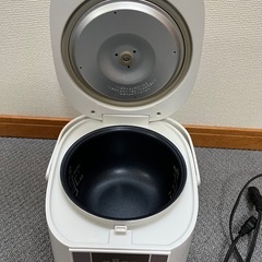 炊飯ジャー  BK-R60-WHの画像