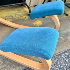 《売約済》【池上店】 【～4/14限定SALE！店内全品20%お値引き！】 VARIER  ヴァリエール variable バリアブル　子供椅子　子ども椅子　チェア　勉強椅子　勉強イス　北欧デザイン　学習椅子　子供　子ども　姿勢　姿勢強制　 original ノルウェー　検）　ストッケ　STOKKE　balance バランスチェアの画像