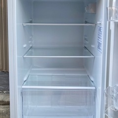 Hisense 120L冷蔵庫　HR-B1202の画像