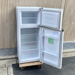 Hisense 120L冷蔵庫　HR-B1202の画像