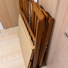 折りたたみベビーベッドの画像