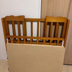 折りたたみベビーベッドの画像