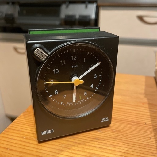 BRAUN アラームクロック