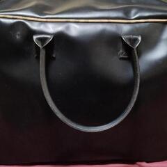 BURBERRY　旅行バック　レザー　黒の画像