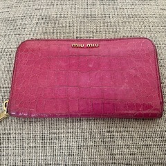 miu miu ミュウミュウ　長財布