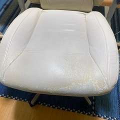 ゲーミングチェアの画像